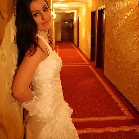 招待所 Dworek Nad Stawem 3*