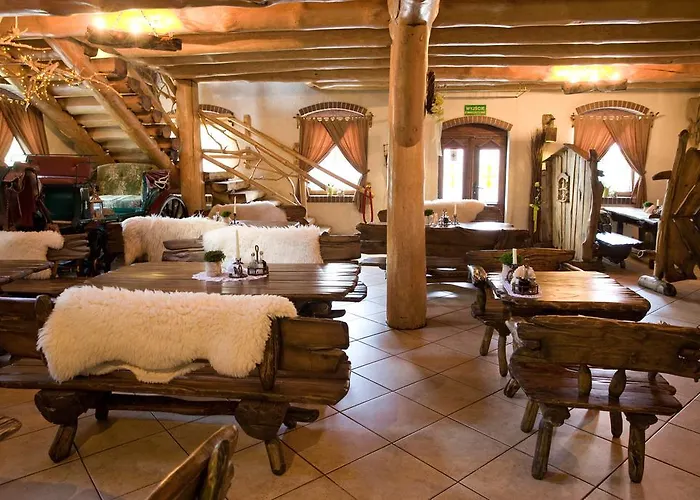 Dworek Nad Stawem 3*